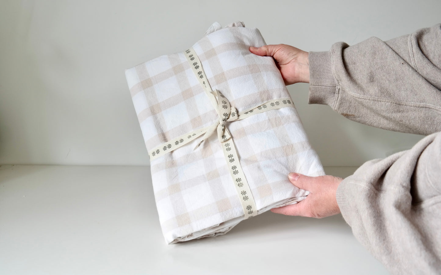 Ruffle Check Tablecloth