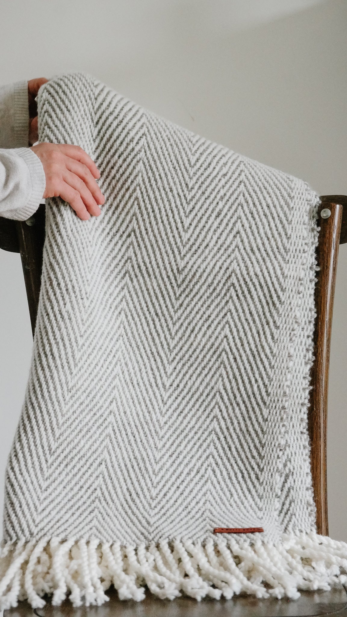 Handwoven 100% Pure Wool Throw – Sheep’s Grey Herringbone