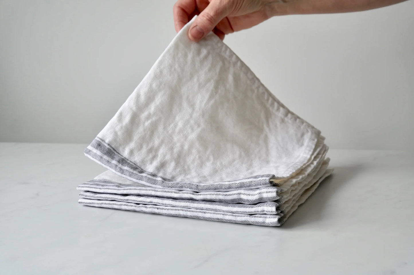 Stone-Washed Linen Napkins – Set of 4
