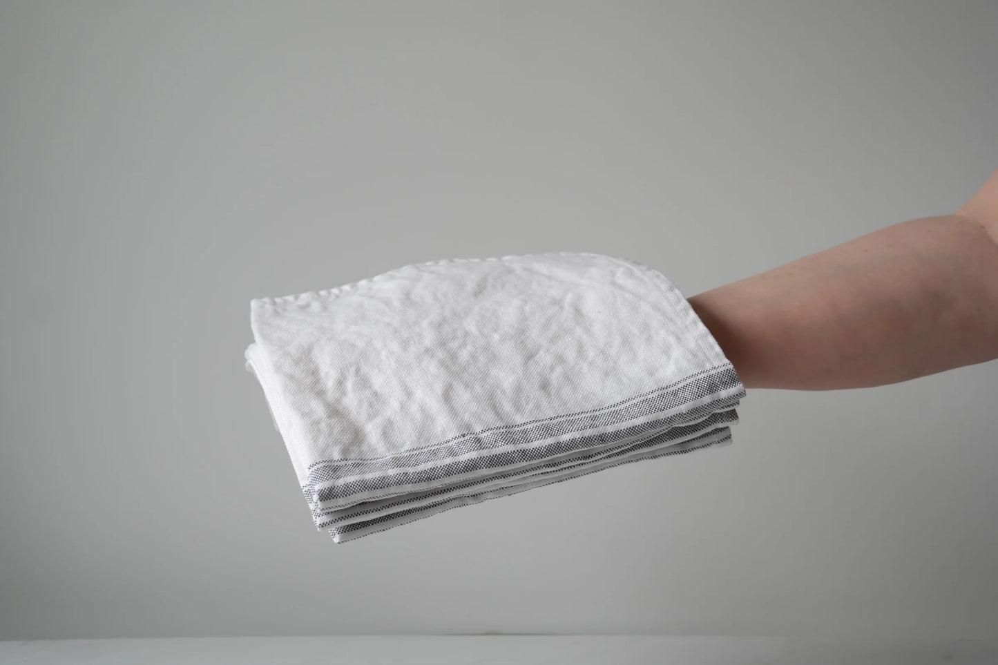 Stone-Washed Linen Napkins – Set of 4