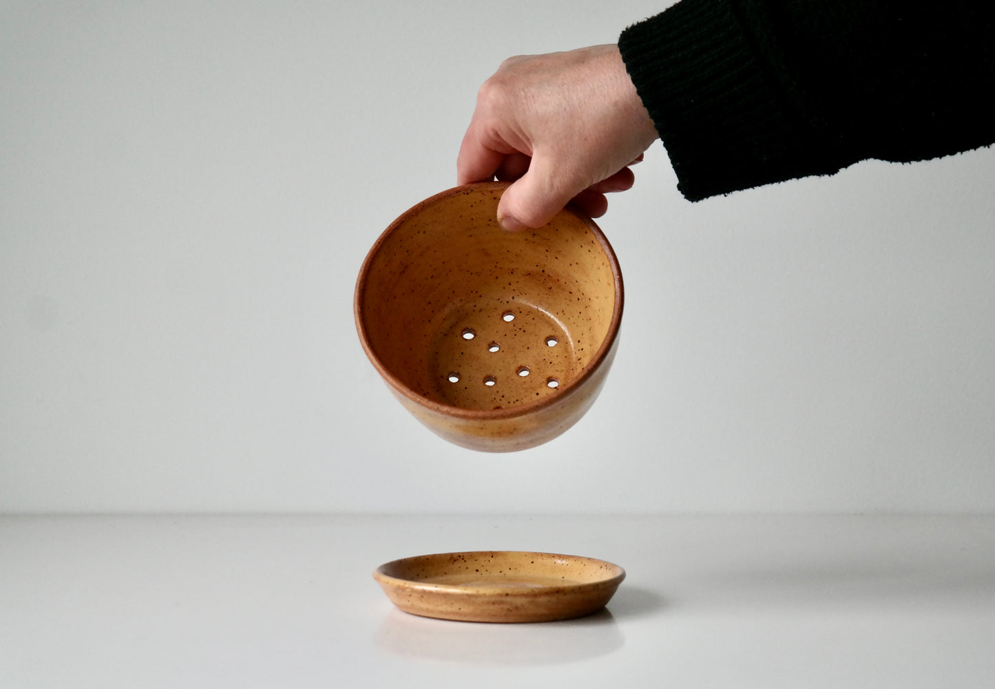 Speckled Berry Bowl – Golden Ochre
