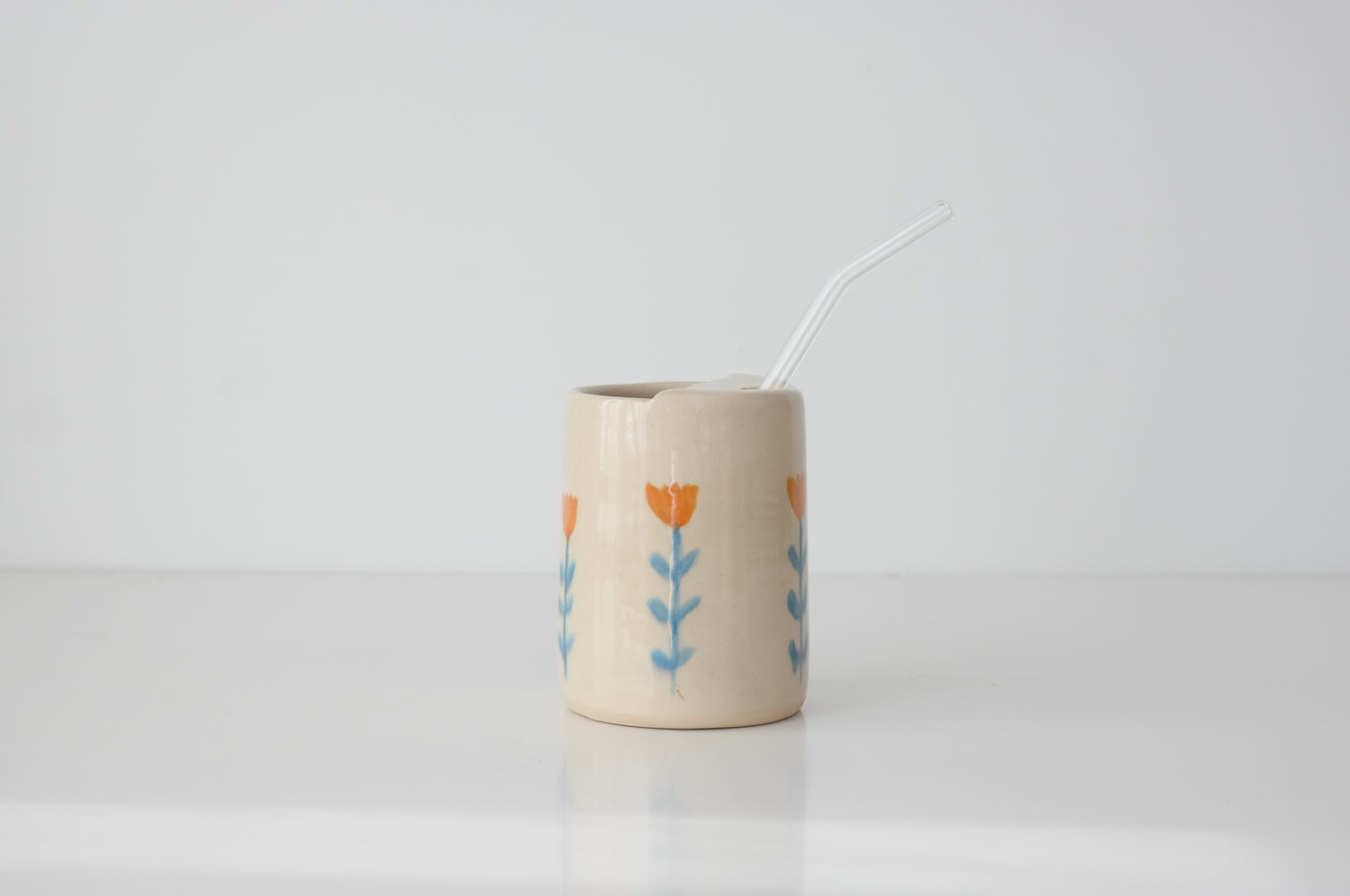 Golden Tulip Tumbler with Glass Straw
