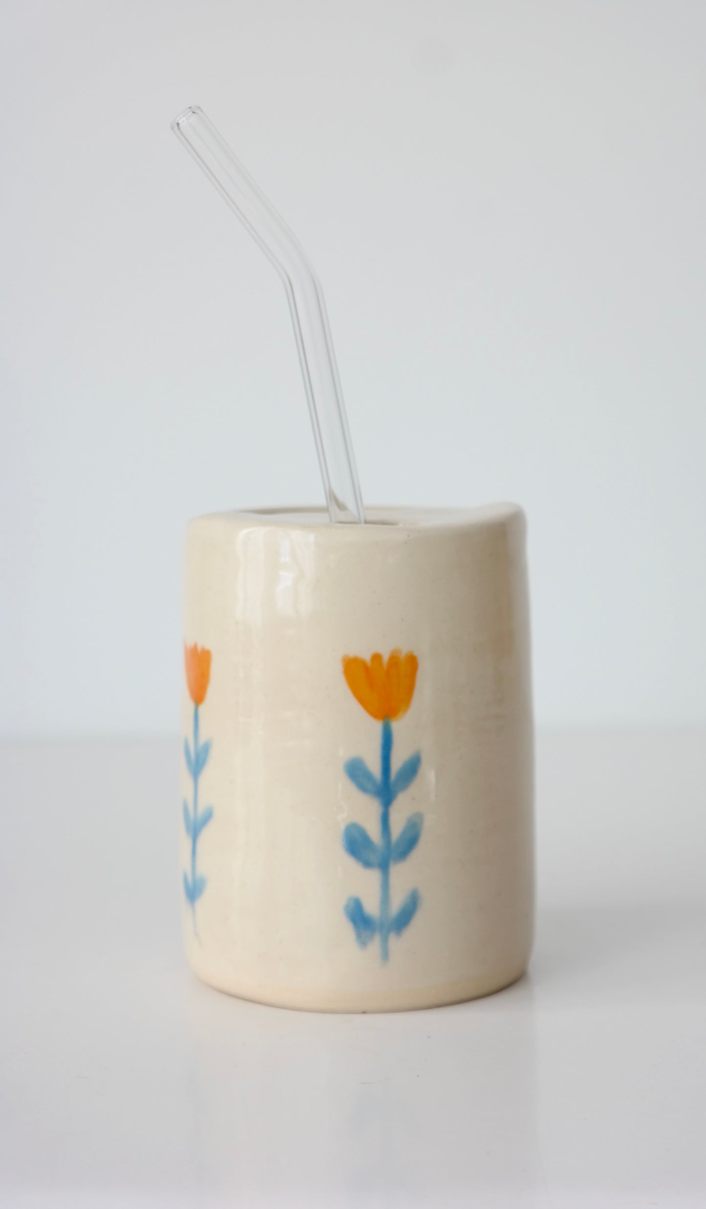 Golden Tulip Tumbler with Glass Straw