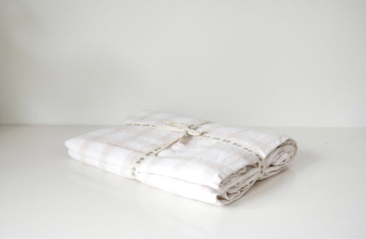 Ruffle Check Tablecloth